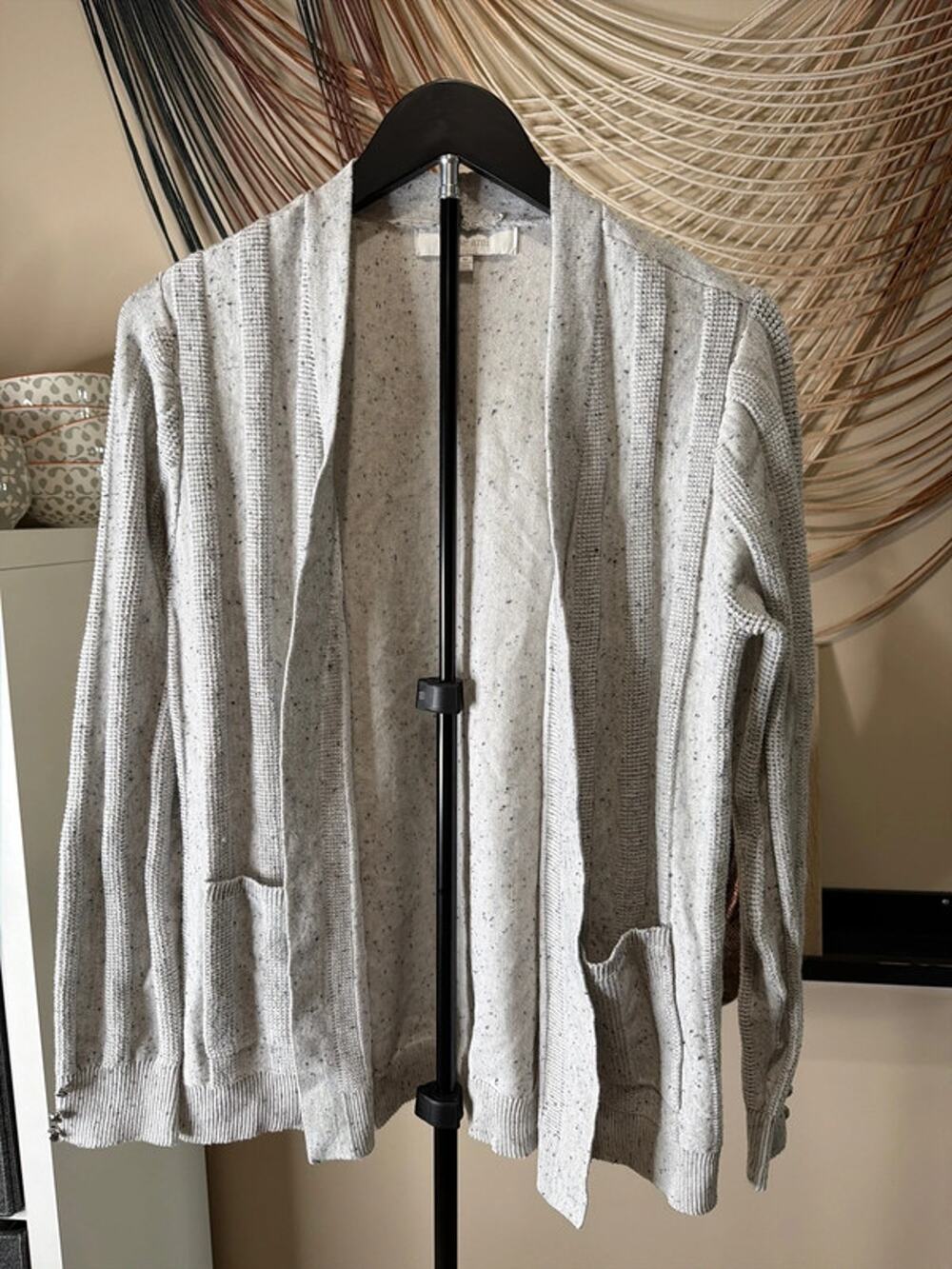 3 for $9 Verve Ami M gray front cardigan EUC 3476
